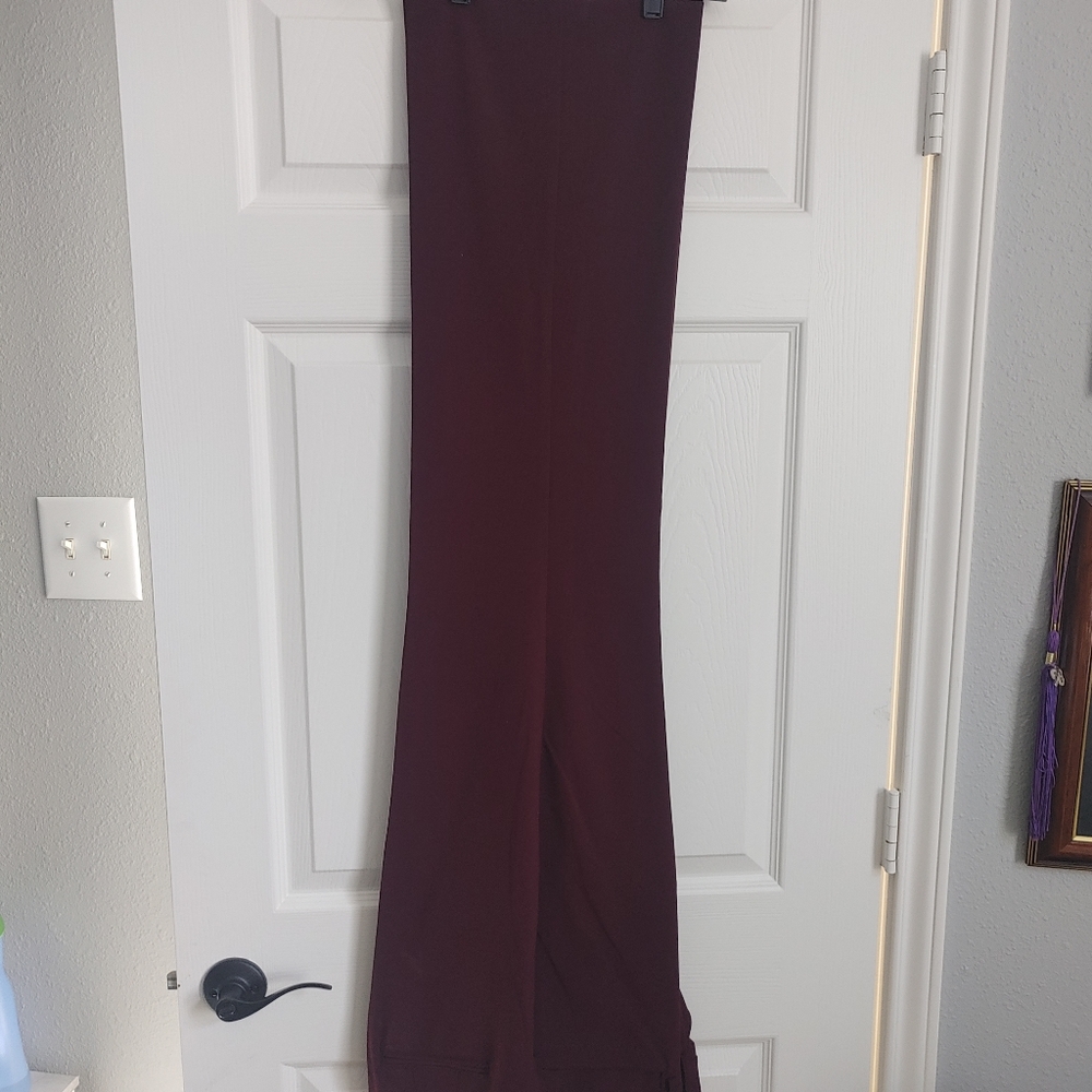 Burgundy trousers -perfect for fall fashion!